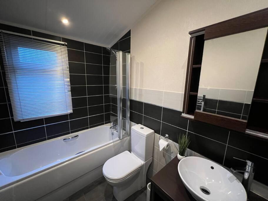 Lakeside View Wisbech Exterior photo