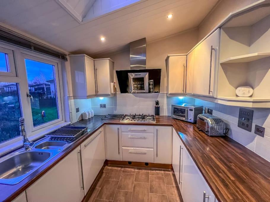 Lakeside View Wisbech Exterior photo